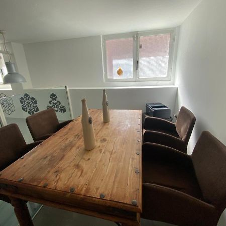 Living Apartment Milan Bagian luar foto