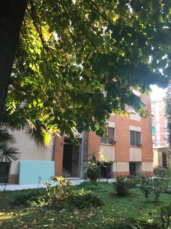 Living Apartment Milan Bagian luar foto